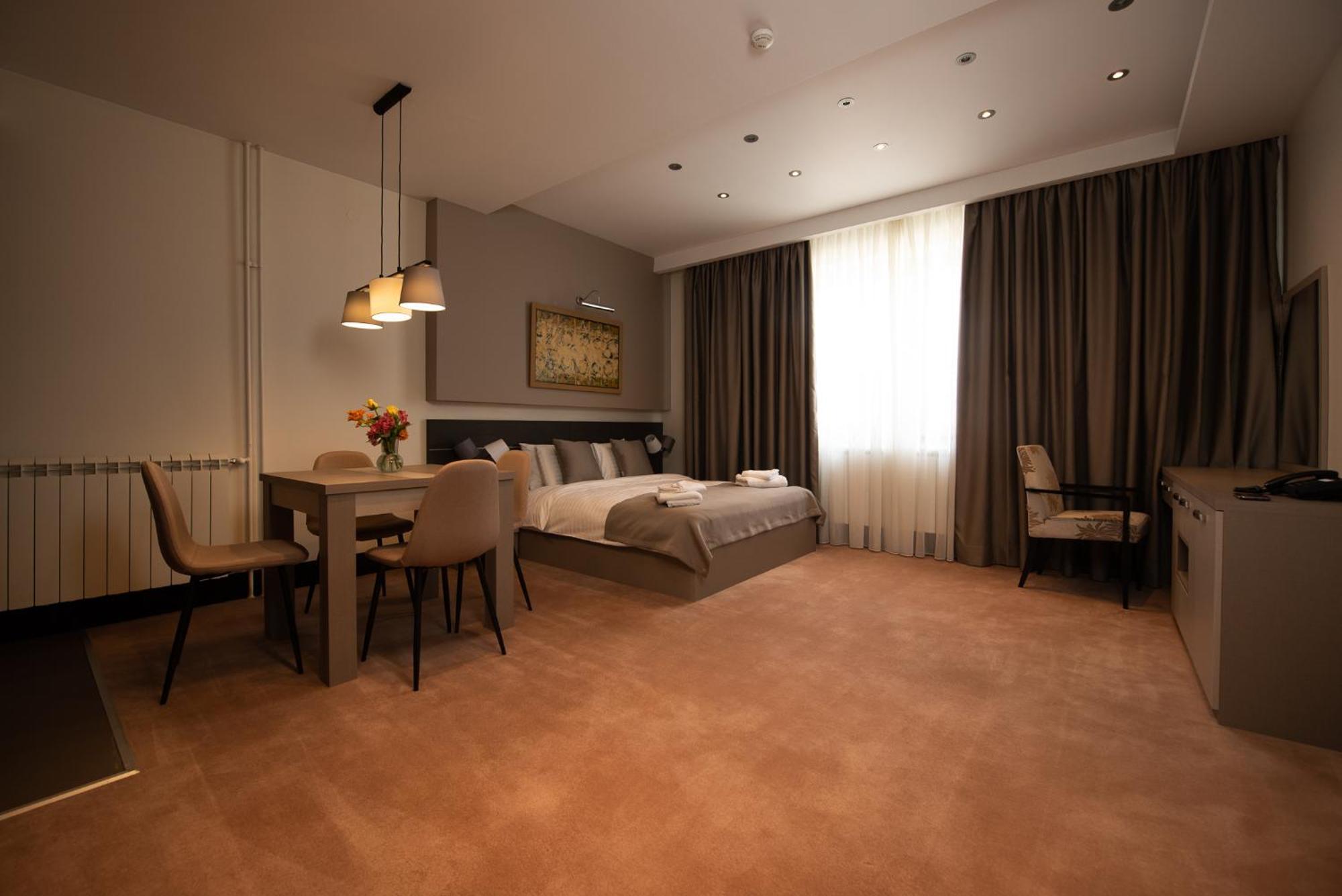 Hotel Sun 로즈니차 외부 사진